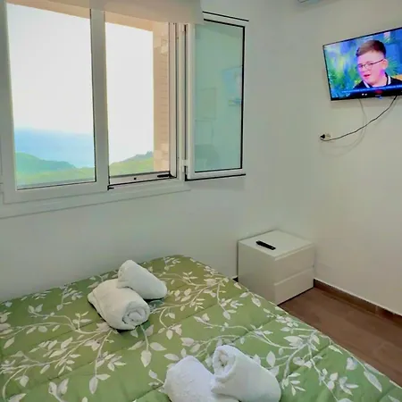 Elezi Piqeras Accommodatie bij particulieren *
