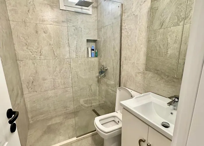 Séjour chez l'habitant Elezi Piqeras