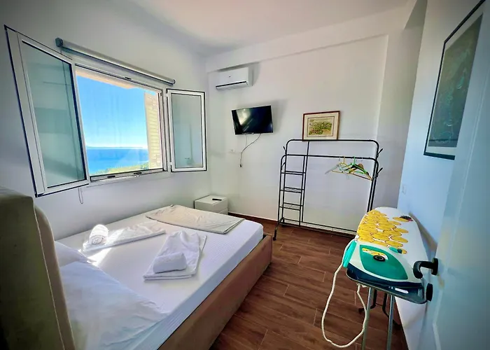 Séjour chez l'habitant Elezi Piqeras